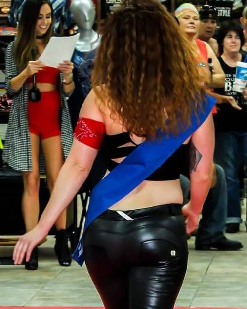 leatherleggings