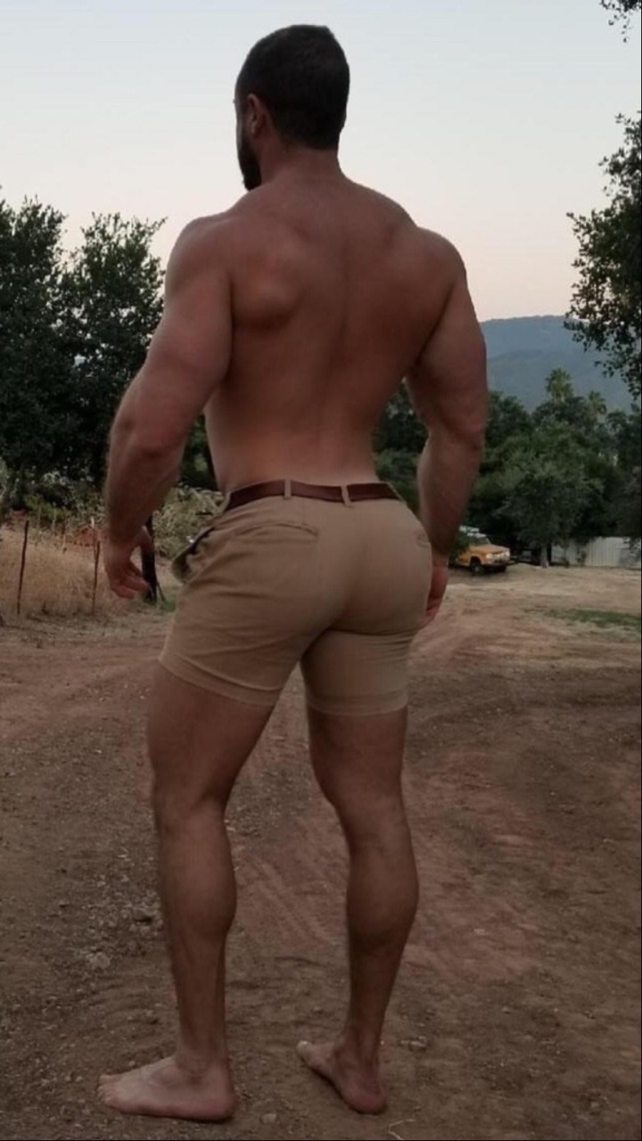 worldclassmanass:  onlyasses5: World Class Asses: worldclassmanass.tumblr.com