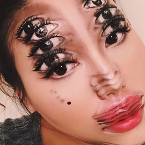 Mimi Choi a 31-years old self-taught Canadian makeup artist, She trained as a teacher and worked in 