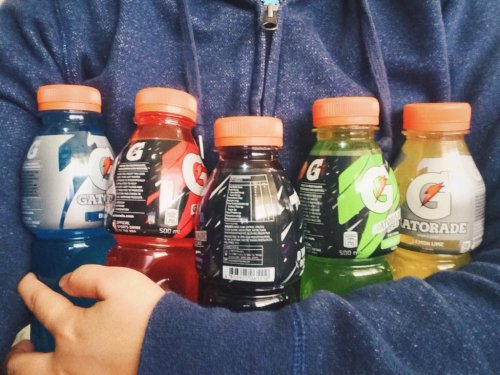 behindinfinity: I was sent on an errand and got overly emotional over colored sports drinks.“J