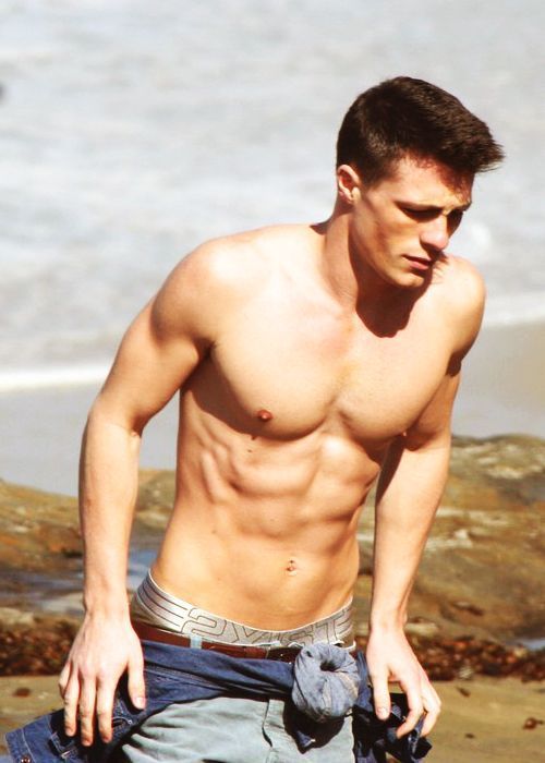 famousmennakeduk:  Colton Hayes from tv shows arrow and teen wolf also stills from