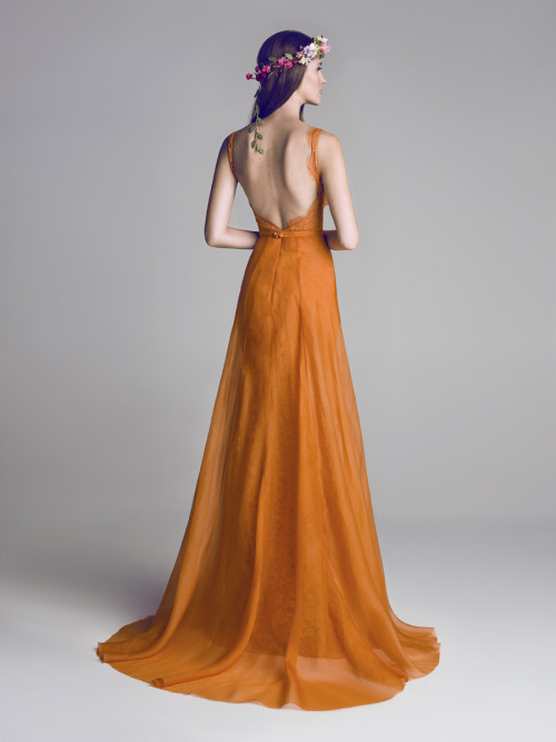 royal-roaster: Hamda Al Fahim dresses