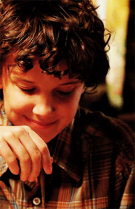 dailymilliebobbybrown: 1x01 // 2x02