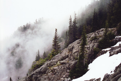 land-city:  by Robin Mellway | Flickr            