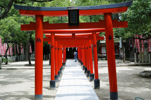 湊川神社 (3) by invisibleA on Flickr.