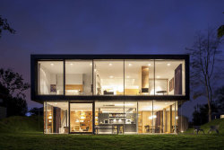 homedsgn:  Villa V by Paul de Ruiter Architects