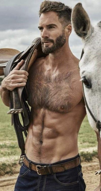 hairymutt: Lucky Horse
