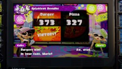 bluedragonkaiser:  tlrledbetter:  n-zapper-fynn:  Team Burger won the 8th Splatfest. Good game to both teams.  I got some leftover pizza from yesterday (despite being on Team Burger), so I’ll do that, Marie.  Glad that triple cheeseburger I ate yesterday