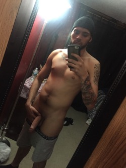 cravenlustposts:  virtualpornstarzxx: Daddy    Virtualpornstarzxx.tumblr.com  bronx nigga