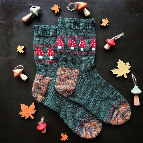 figdays:  Knitted Socks Pattern // StoneKnits x // x // x  x // x // x