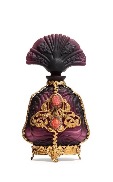 cair–paravel:1920s-1930s Czechperfume bottles.