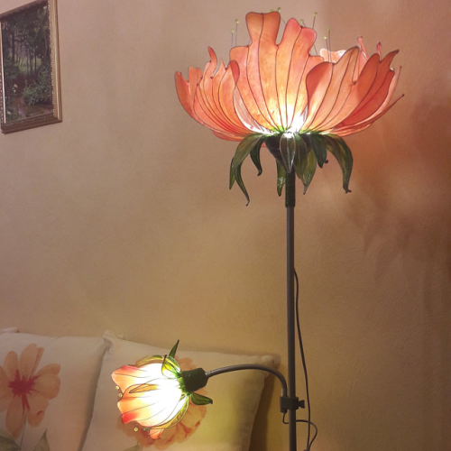 arsenicinshell: Flowers Lamps  Avalaible Here  