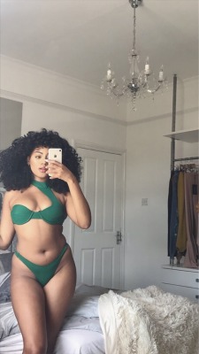 coolvintagesoul:  A little weight ain’t