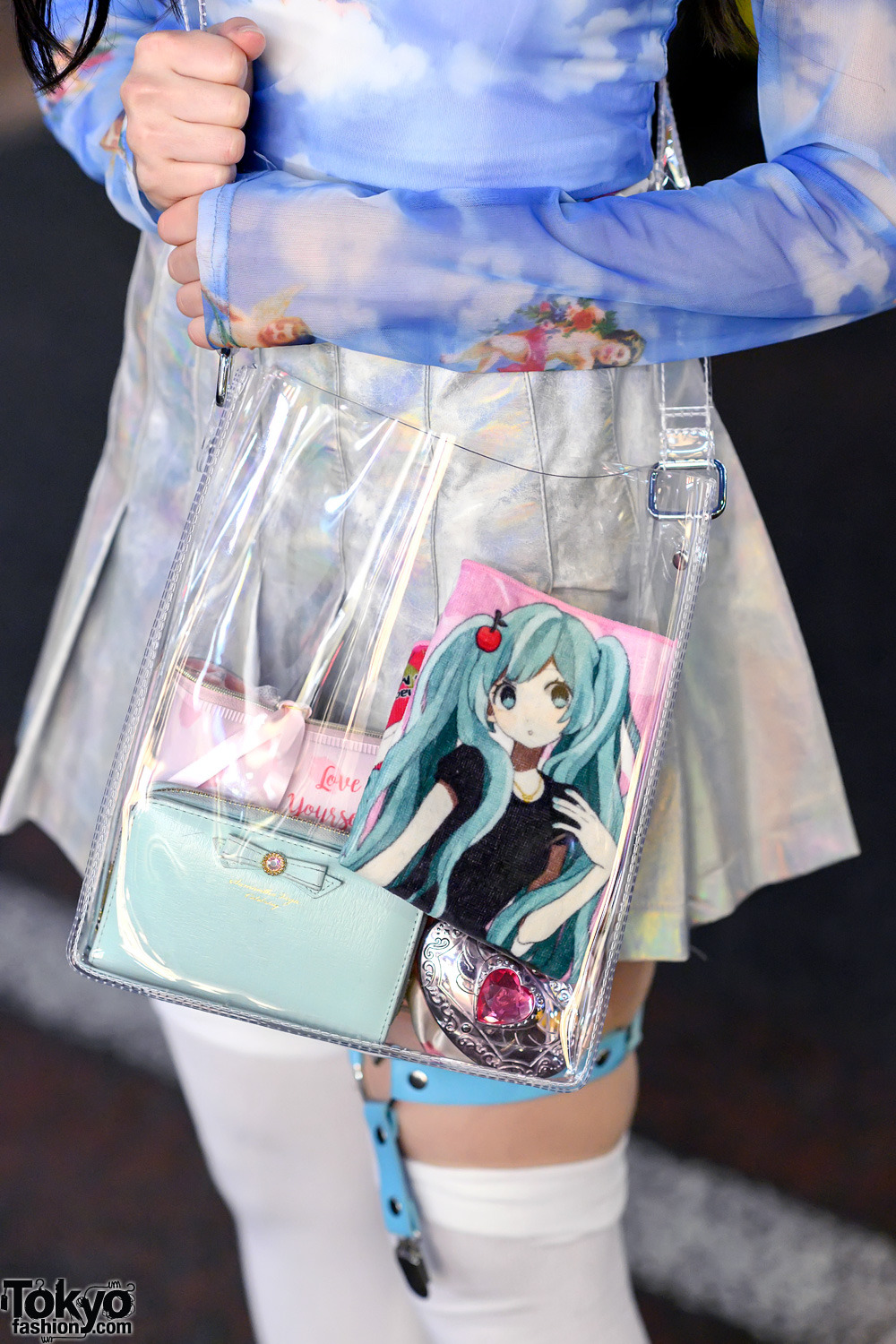 tokyo-fashion:  19-year-old Japanese idol - and Hatsune Miku fan - Misuru on the