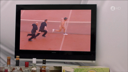 alekzmx:  hombresdesnudo2:  Ola Rapace Naked!!!  this is gold! the entire gifset 