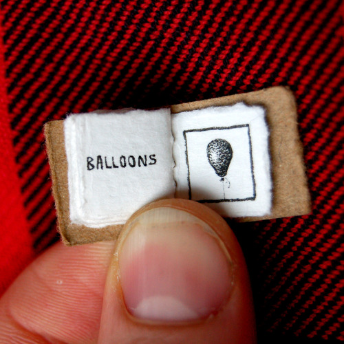 tastefullyoffensive:Life’s Lil Pleasures (photos via raymondreddington)museumofdwellings
