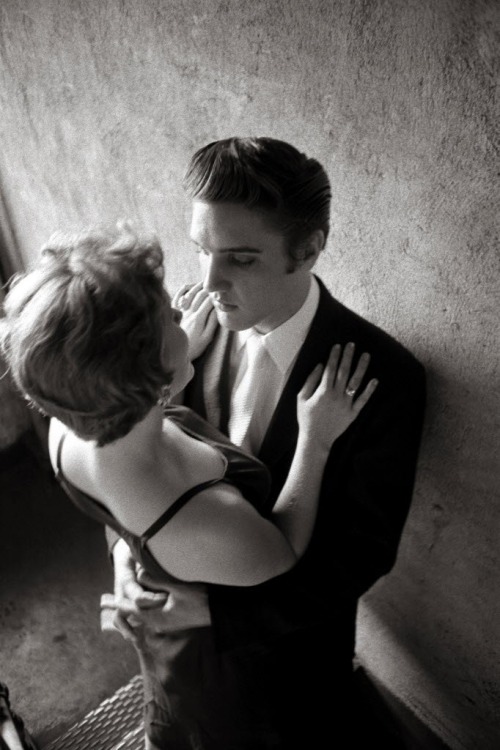 one-photo-day:  Elvis Presley before a show in 1956 by Alfred Wertheimer 