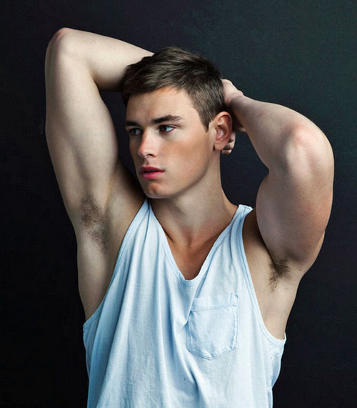 thatmonroeguy:  Want more hot guys? 