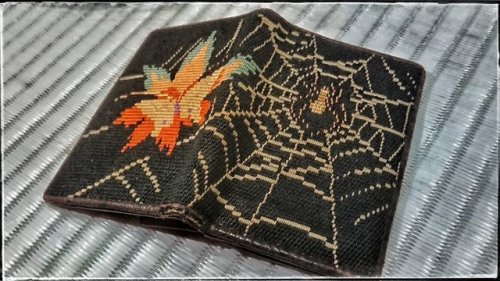 Nice antique spider-themed items (business card holder, beaded bag, tobacco tray, paperweight) seen 