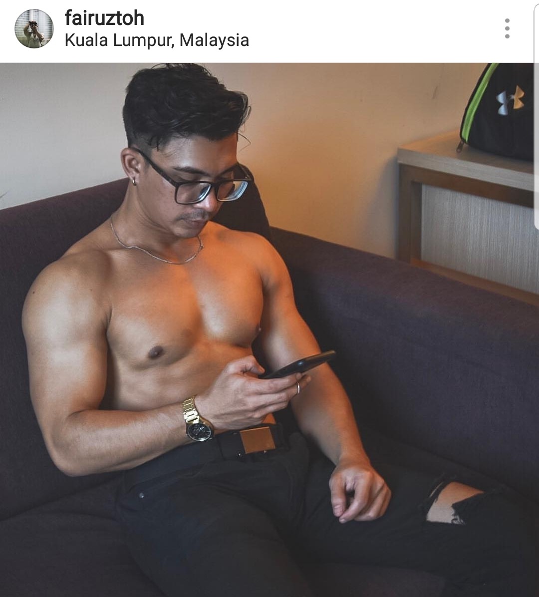 sghunkspartiedeux:  Love how my ex Primary Schoolmate turn out 😍😍😍