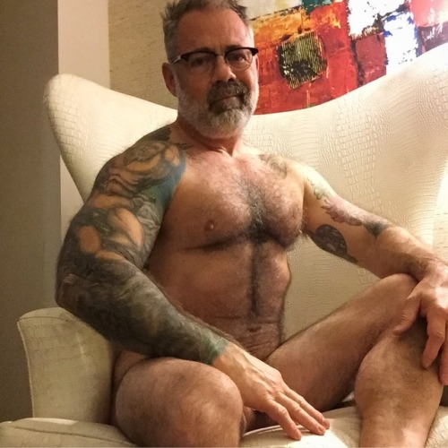 Porn malemotive: lamsclbear: Furry Friday, hotel photos