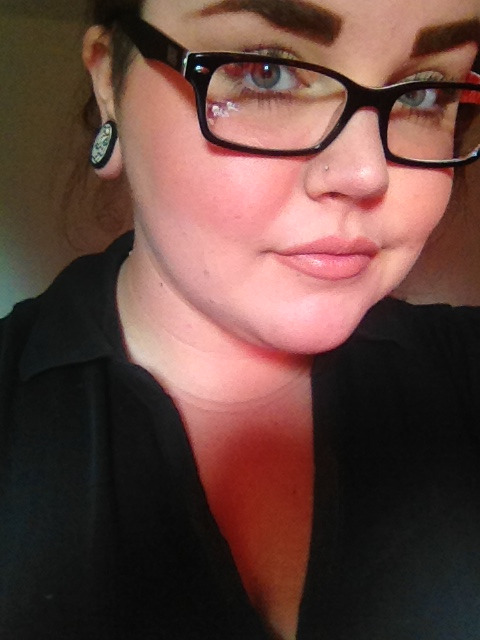 bigbootiedtattooedcuties:   Nude lips.  