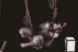 docvale:  Model : tykarsRopes : Docvalefull set : http://ropesession.com/Ropes/galleries/#!lightbox[1247]/0/