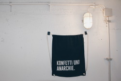 konfettiaufbeton:    Konfetti und Anarchie ♥   