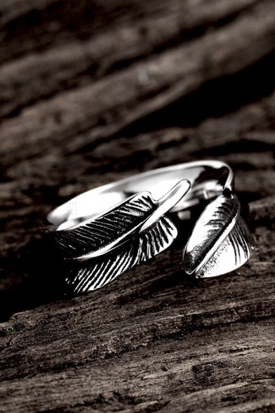 superlittlekittylove:  Fashion Rings in Tumblr. Colorful 1 Colorful 2 Superman Batman