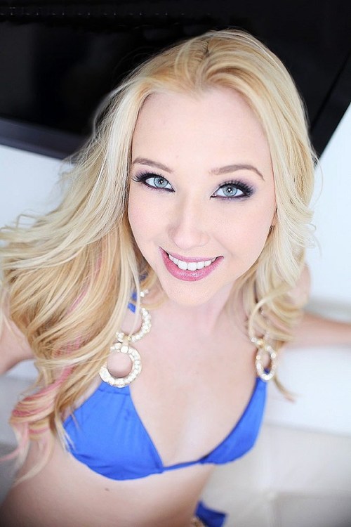 Samantha Rone looks so pretty! porn pictures