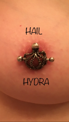 piercednipples:Submitted by hydra-lily  Damn