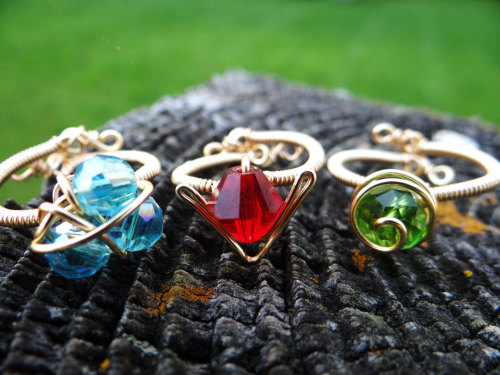 wickedclothes:  Legend Of Zelda Spiritual Stone Rings In the Legend of Zelda: Ocarina of Time, Link 