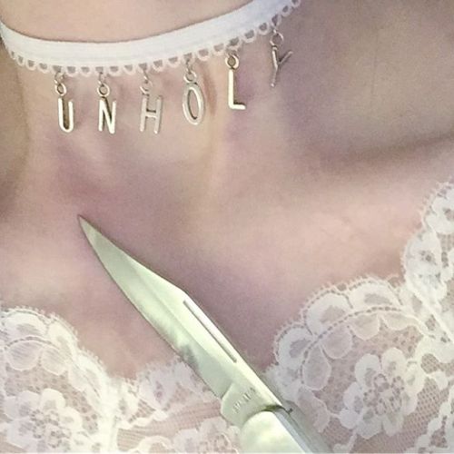 milliedollgraves:u n h o l y