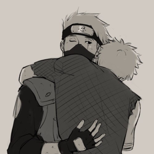 tipsyraconteur:bluntkunai:Sweaty hugs at the end of the warThis is so beautiful