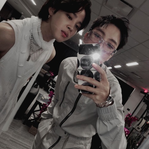 # Jihope Red Layouts