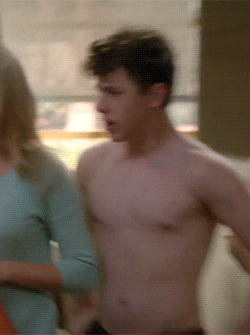 pkmntrainerlee:  Nolan Gould in Modern Family (6x24) 