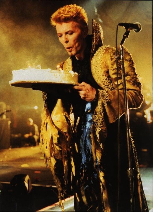 davidbowieonmars:  Happy Birthday David Bowie!! 