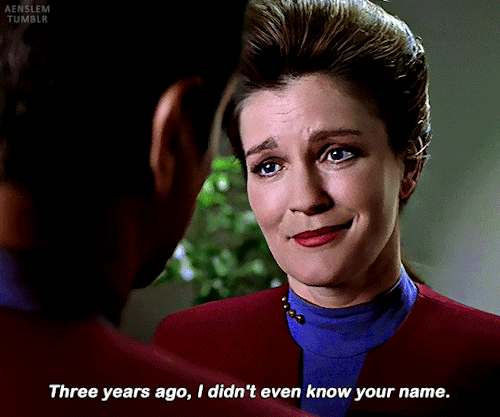 STAR TREK: VOYAGER (19952001) Scorpion; Part I