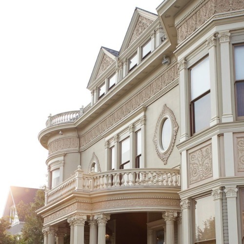 andantegrazioso:Ellinwood Residence| alanaippolito