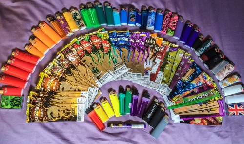 baked-pancakes:  whospilledthebongwater:  I really like bics and zigzags  (The lighters at the botto
