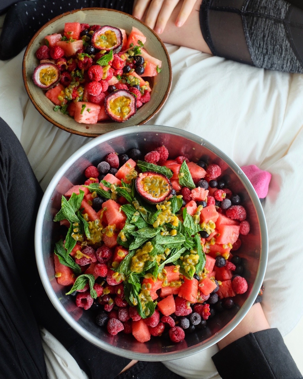 simone-cobley:  foodie friends 🍉 