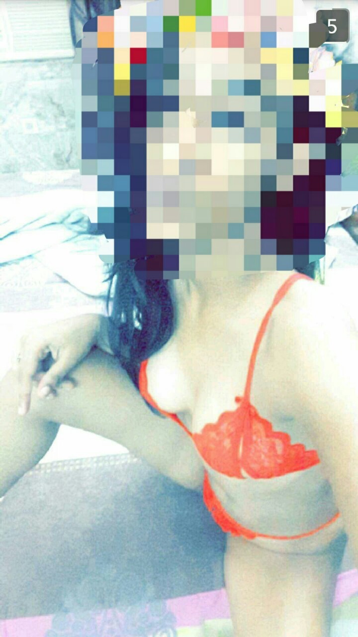 nikkyaksh:  The 2nd set of pics from sexy n slutty samaira .c totally loved all the