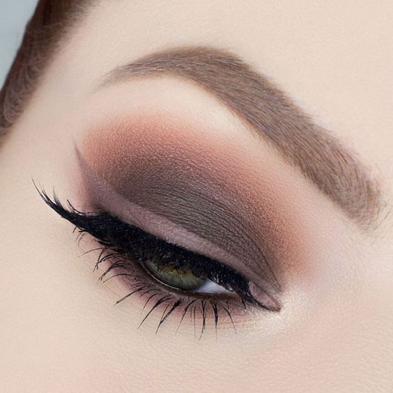 makeupbag:  http://makeupbag.tumblr.com