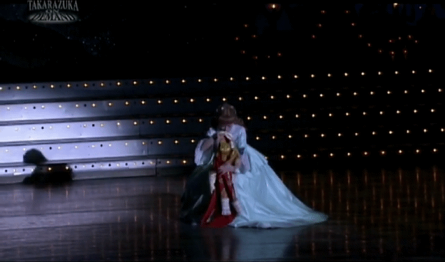 sepalt-a-n:Mizu Natsuki &amp; Maikaze Rira in The Rose of Versailles: Oscar (National Tour)