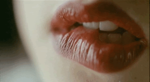 violetintheskywithdiamons:  Tumblr en We Heart It. http://weheartit.com/entry/49225448
