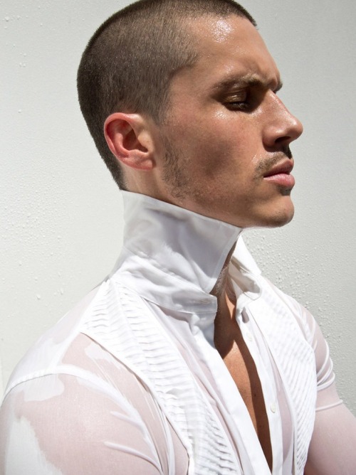 fashion-eastspice:  Zeb Ringle by Tony Duran 