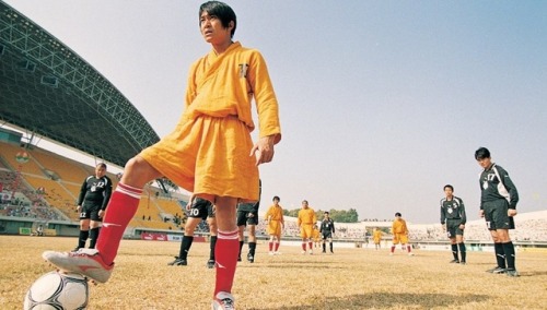 butts-and-uppercuts:Shaolin Soccer (2001)