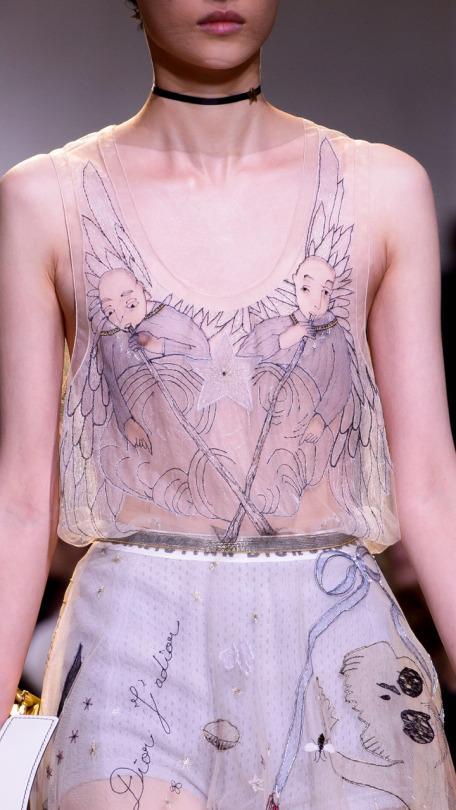 miss-mandy-m:Christian Dior SS17 possible influences from the Tarot, Part 1/?