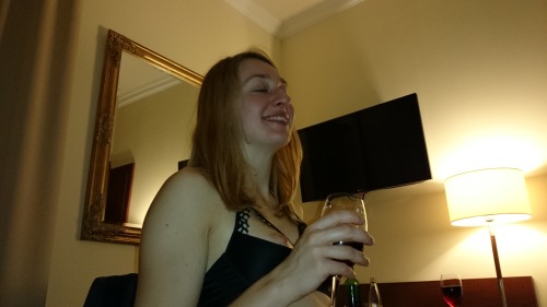 fallenmustreborn: mature-woman-and-wifes-sharing:  Hot wife Hana. Reblog if you like.  You would lik