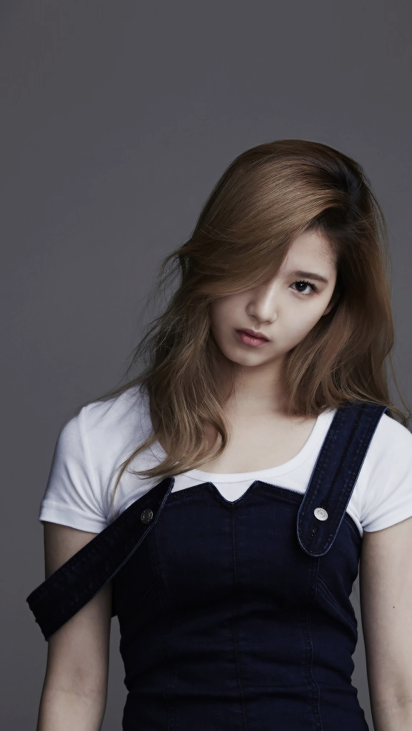 alltwiceicons:  Twice lockscreens (GQ Korea)Don’t forget to check the sidebar to